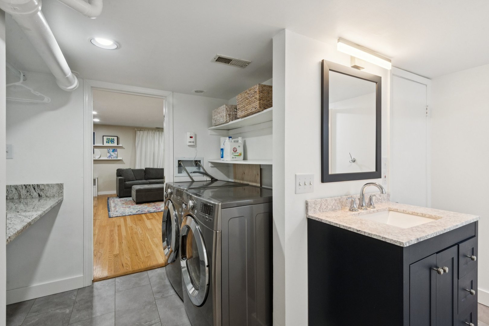 3315 North Racine Avenue, Unit D Chicago, IL 60657 - Photo 30 of 40