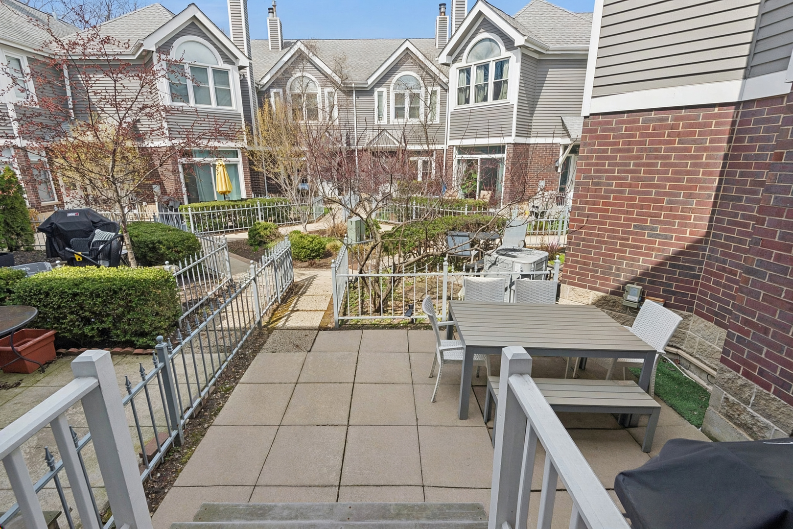 3315 North Racine Avenue, Unit D Chicago, IL 60657 - Photo 32 of 40