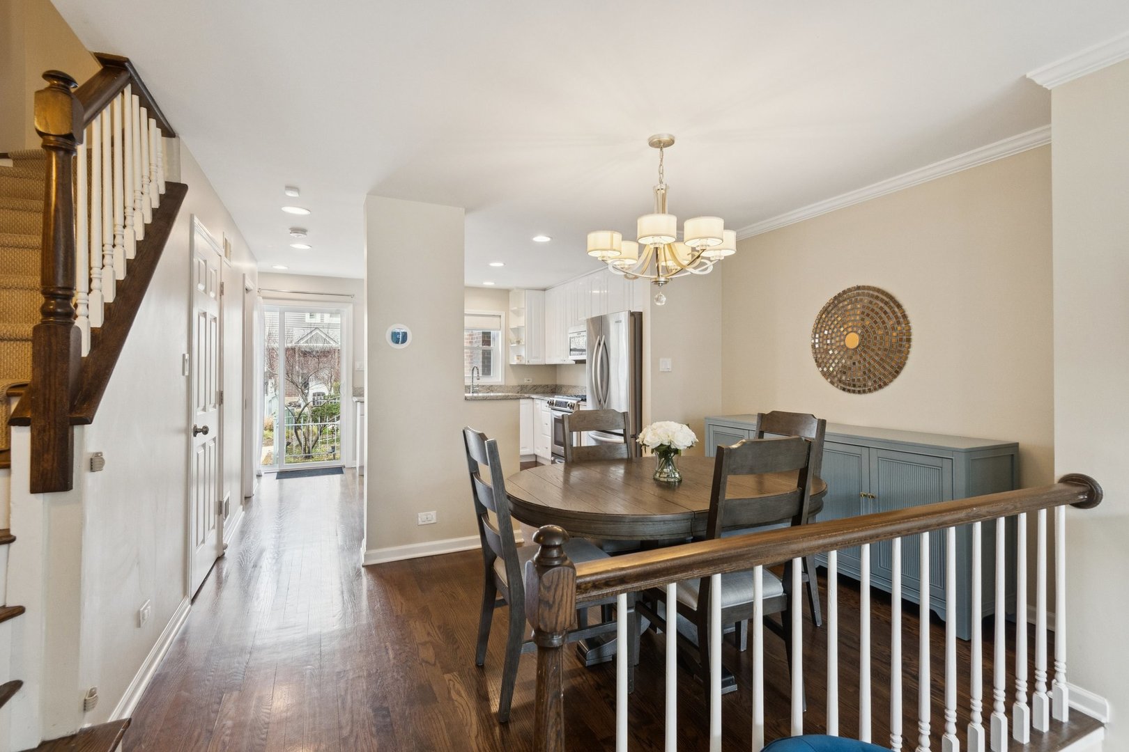 3315 North Racine Avenue, Unit D Chicago, IL 60657 - Photo 6 of 40