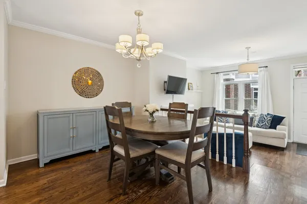 $720,000 | 3315 North Racine Avenue, Unit D, Chicago, IL 60657