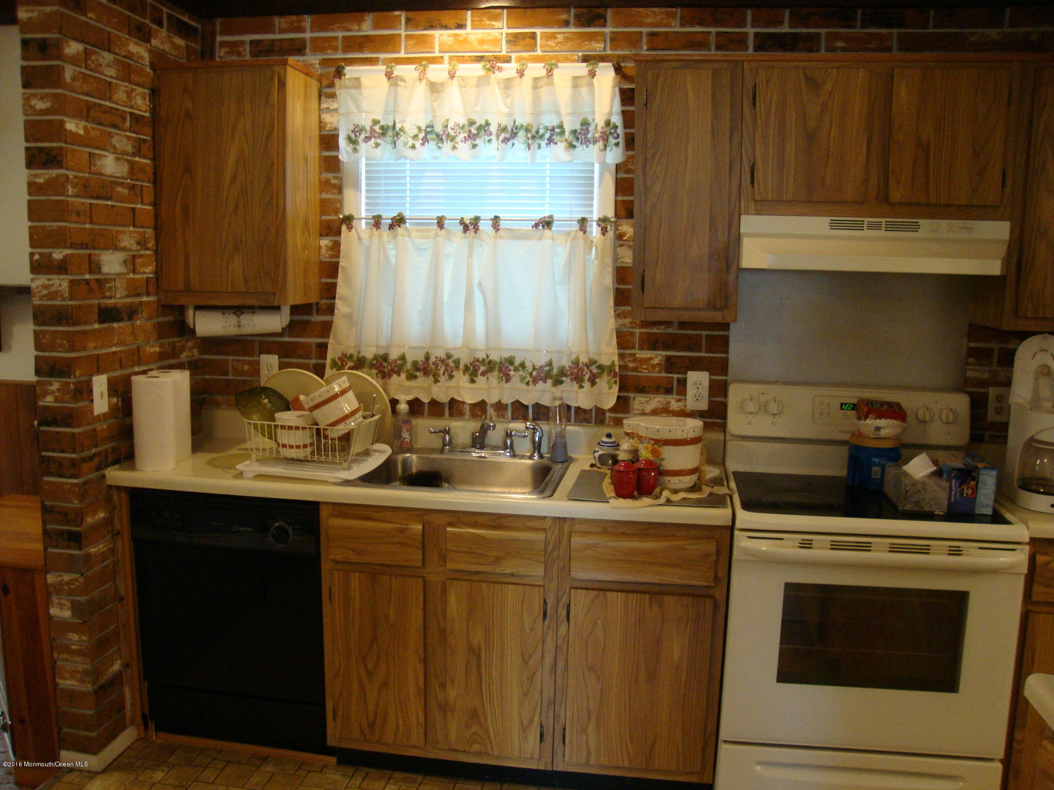 55 Hartford Road Whiting, NJ 08759 - Photo 4 of 13 55 Hartford 005