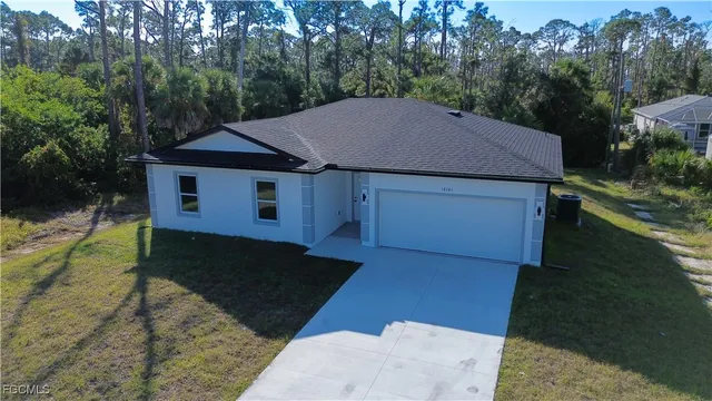 $1,950 | 18141 Wintergarden Avenue, Port Charlotte, FL 33948