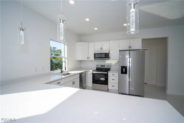 $1,950 | 18141 Wintergarden Avenue, Port Charlotte, FL 33948