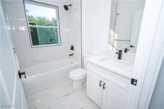 $1,950 | 18141 Wintergarden Avenue, Port Charlotte, FL 33948