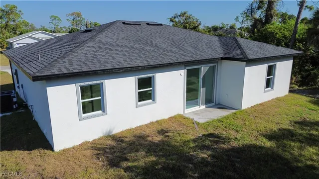 $1,950 | 18141 Wintergarden Avenue, Port Charlotte, FL 33948