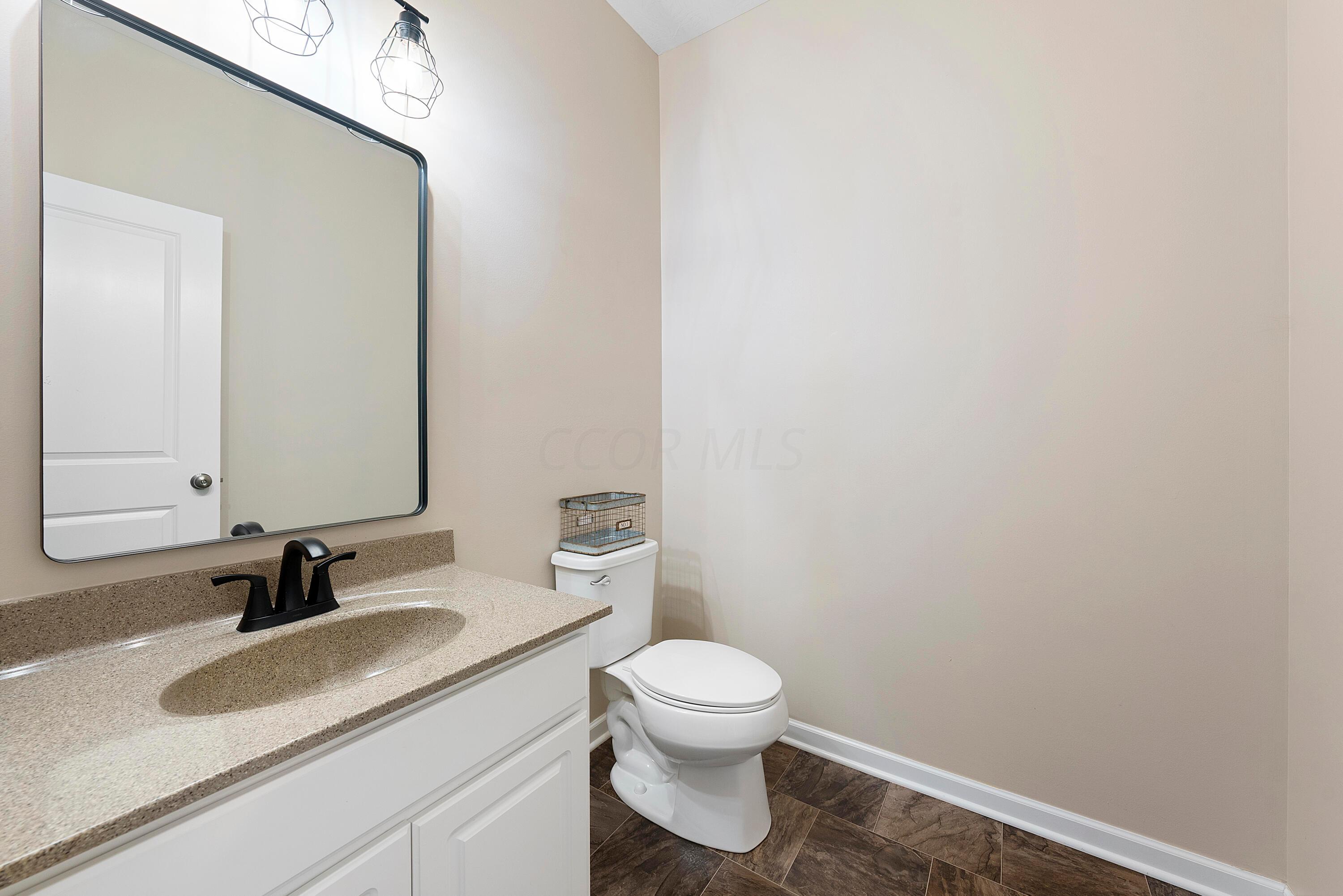 191 Rosewood Loop Southwest Commercial Point, OH 43116 - Photo 23 of 52 DSC04366
