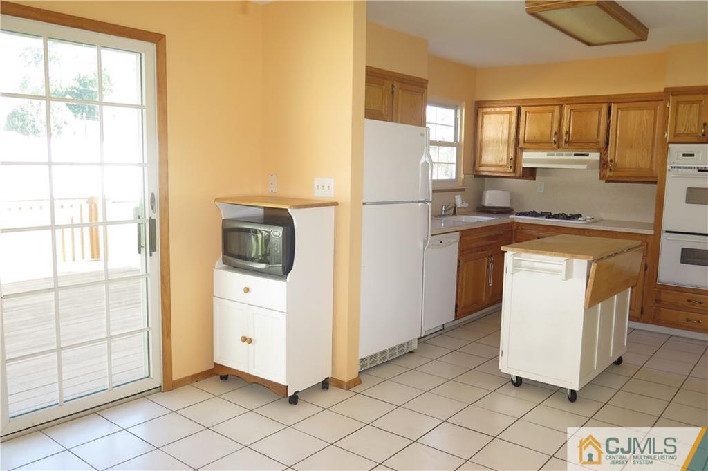 10 Mabaline Road Old Bridge, NJ 08857 - Photo 8 of 17 Gallery Image 8