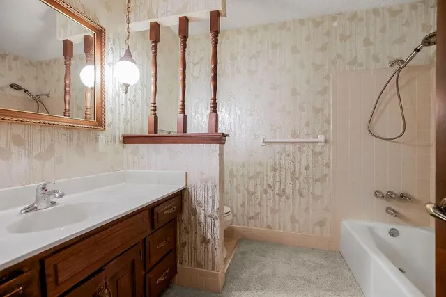 $330,000 | 5768 Cottage Avenue, Kansas City, MO 64133