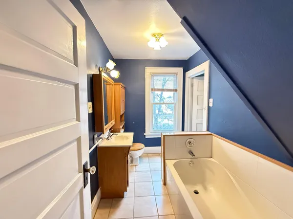 $89,900 | 712 3rd Avenue, Madison, MN 56256