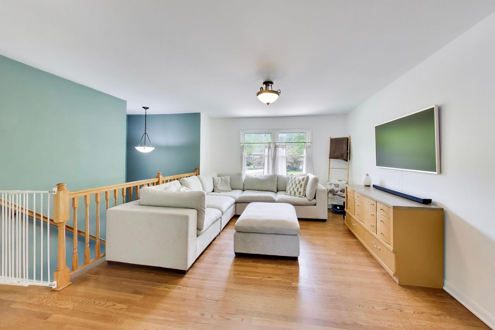 460 North Ridgemoor Avenue Mundelein, IL 60060 - Photo 6 of 41