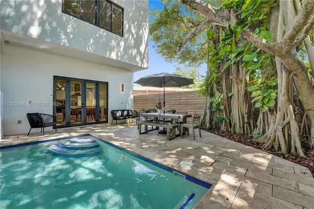 $7,450 | 3465 Southwest 3rd Avenue, Miami, FL 33145