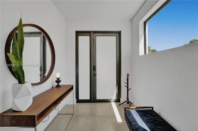 $7,450 | 3465 Southwest 3rd Avenue, Miami, FL 33145