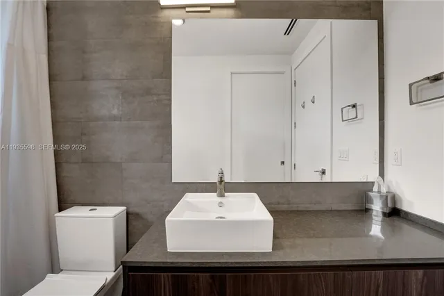 $7,450 | 3465 Southwest 3rd Avenue, Miami, FL 33145