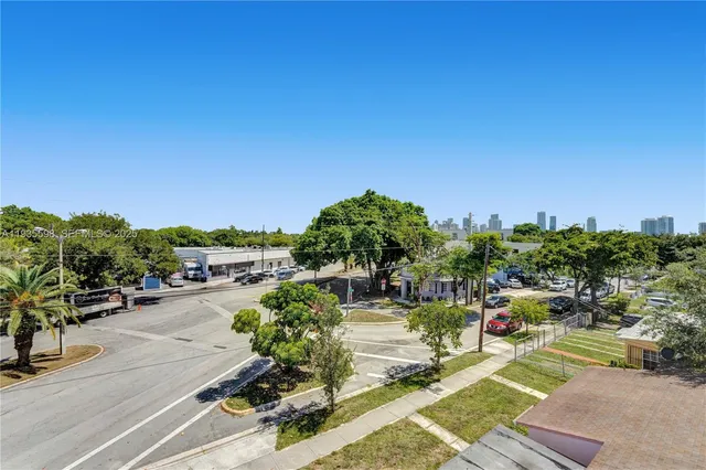 $7,450 | 3465 Southwest 3rd Avenue, Miami, FL 33145