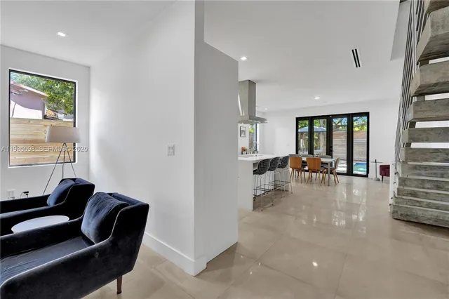 $7,450 | 3465 Southwest 3rd Avenue, Miami, FL 33145