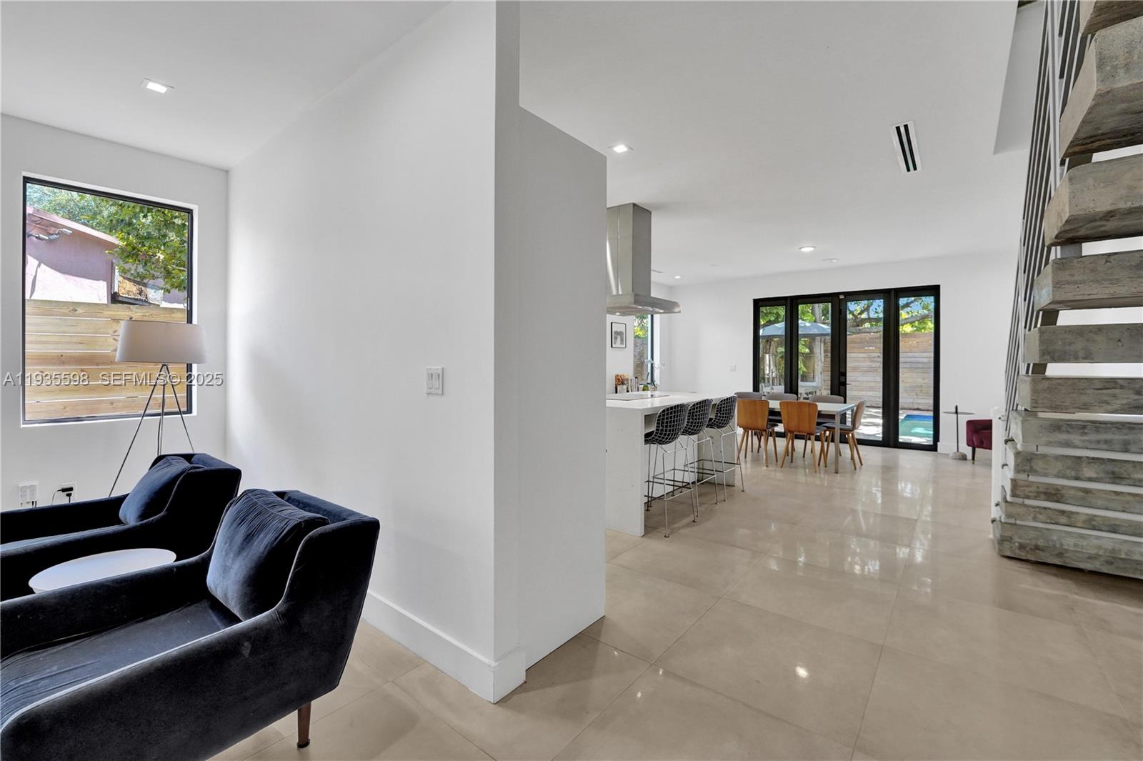 3465 Southwest 3rd Avenue Miami, FL 33145 - Photo 10 of 45