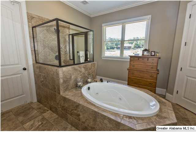 815 Byron Way Hoover, AL 35226 - Photo 17 of 32