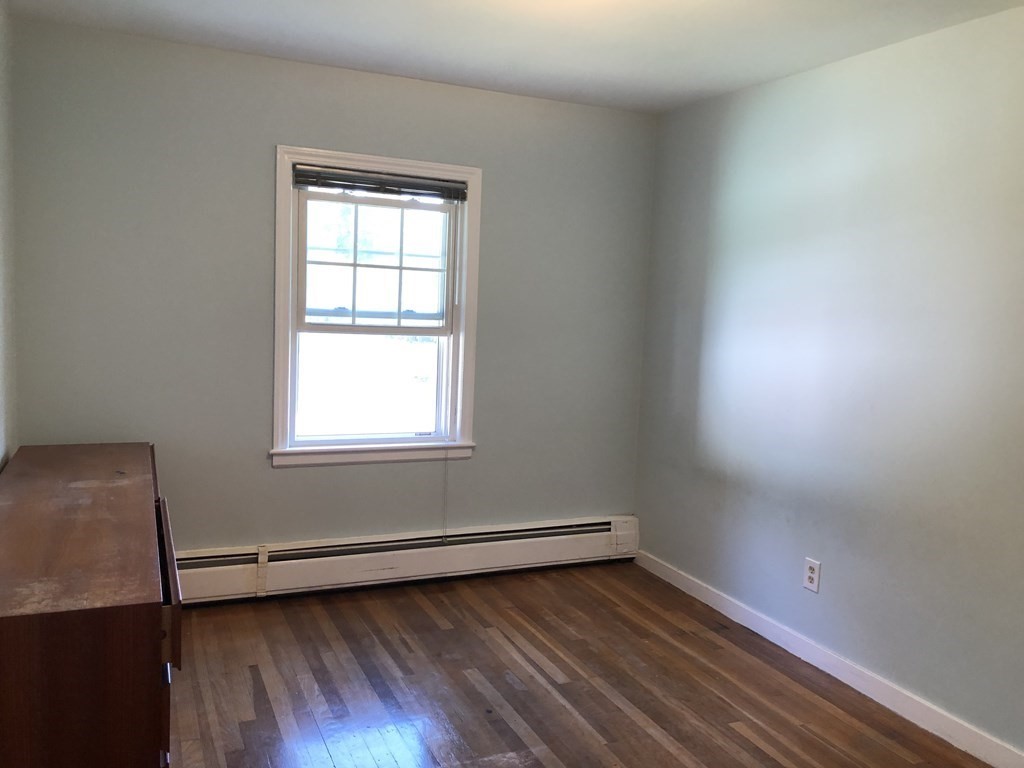 21 Beverly Road Grafton, MA 01536 - Photo 27 of 29 Gallery Image 27