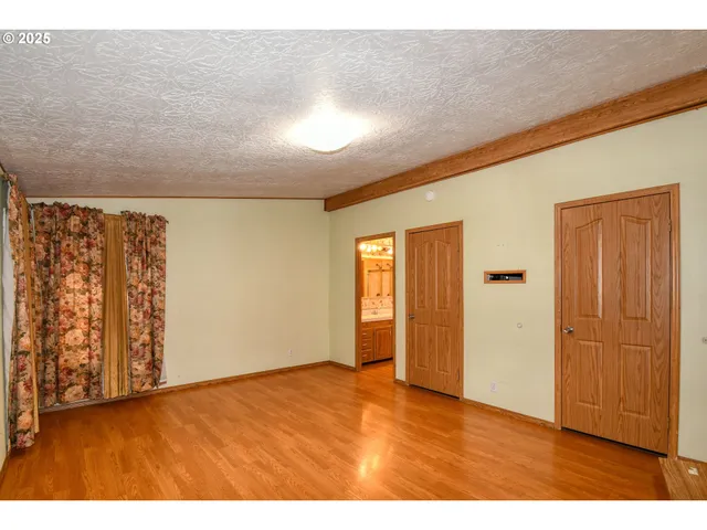 $285,000 | 73306 Southeast 54th Street, Pendleton, OR 97801