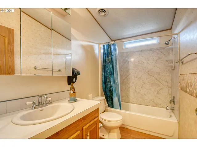 $285,000 | 73306 Southeast 54th Street, Pendleton, OR 97801