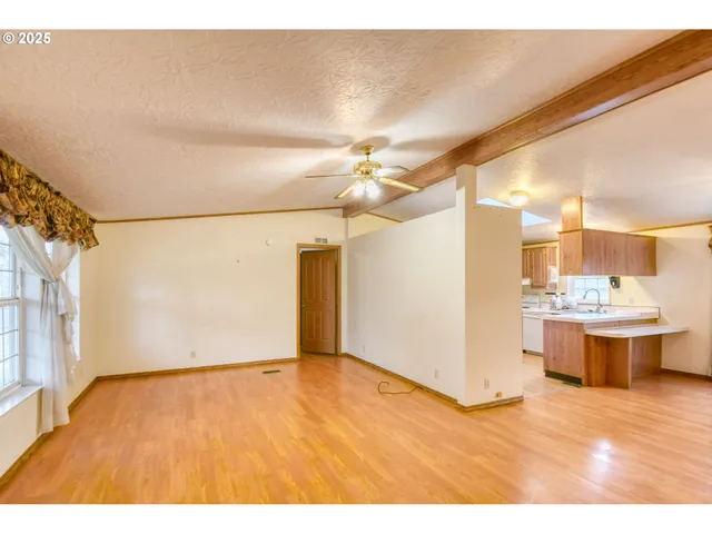 $285,000 | 73306 Southeast 54th Street, Pendleton, OR 97801