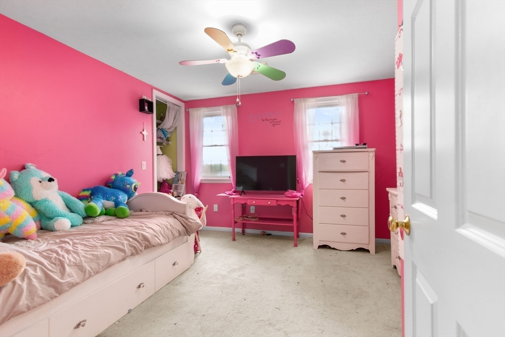43 Apollo Road Whitman, MA 02382 - Photo 11 of 20