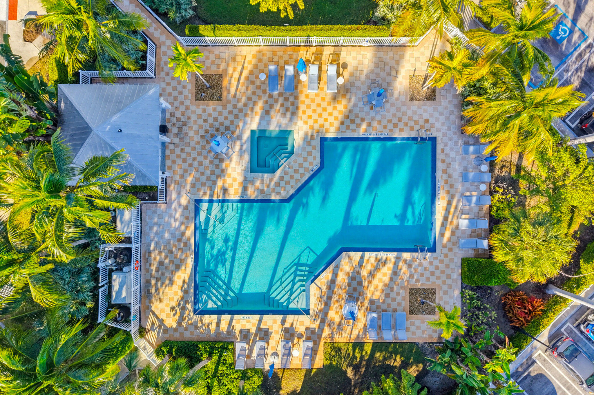 63 Seaside N Court Key West, FL 33040 - Photo 5 of 40 63 Seaside N Ct (web) 013