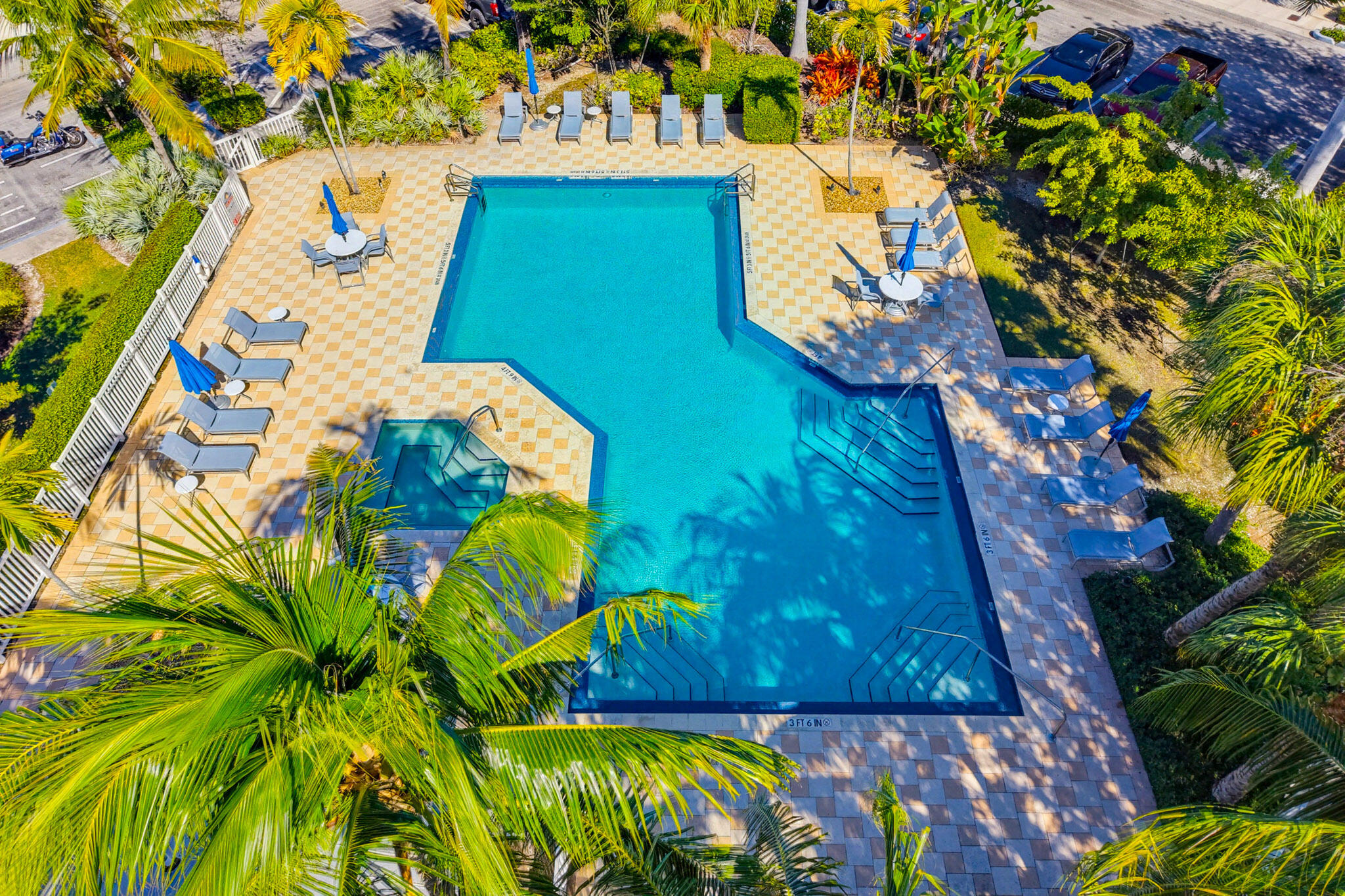 63 Seaside N Court Key West, FL 33040 - Photo 10 of 40 63 Seaside N Ct (web) 081