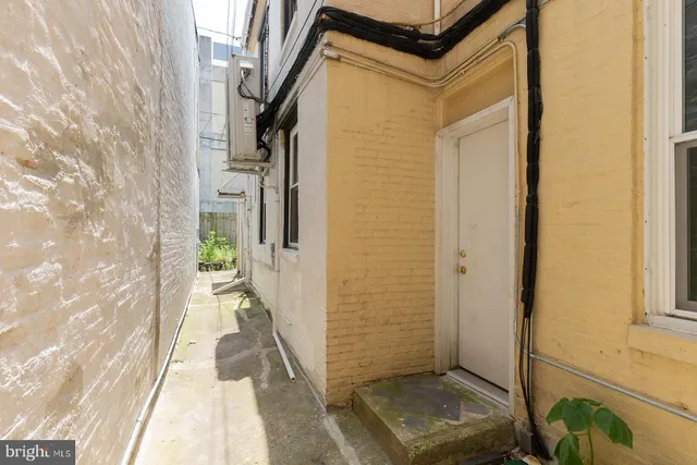 $375,000 | 129 East West Street, Baltimore, MD 21230