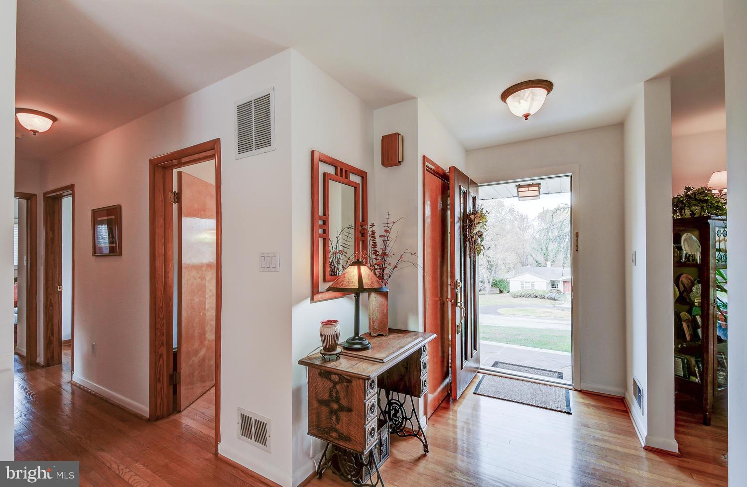 711 Stone Barn Road Baltimore, MD 21286 - Photo 3 of 42