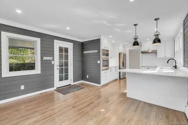 $699,000 | 76 Maple Street, Bayport, NY 11705