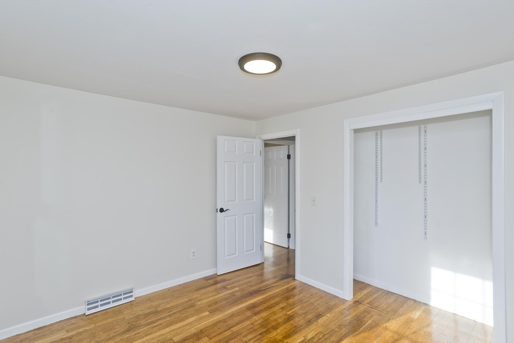 192 Gardens Drive Springfield, MA 01119 - Photo 18 of 34