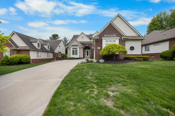 $510,000 | 22273 Abington Drive, Farmington, MI 48335