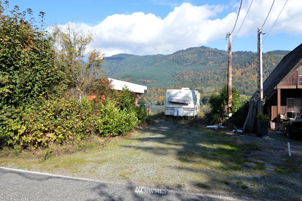 326 Shallow Shore Road Bellingham, WA 98229 - Photo 9 of 10 Gallery Image 9