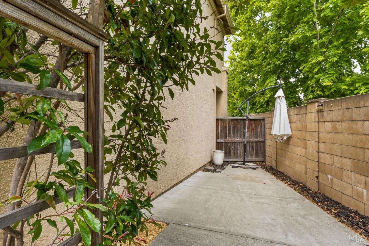 2042 Rummel Court Vacaville, CA 95688 - Photo 25 of 33