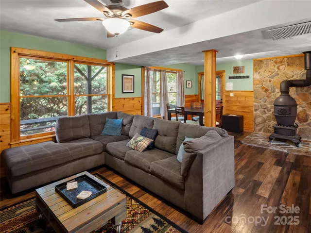 $825,000 | 400 Rocky Top Road, Maggie Valley, NC 28751