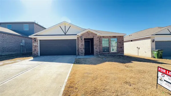 $2,200 | 2037 Delta Downs Drive, Seagoville, TX 75159
