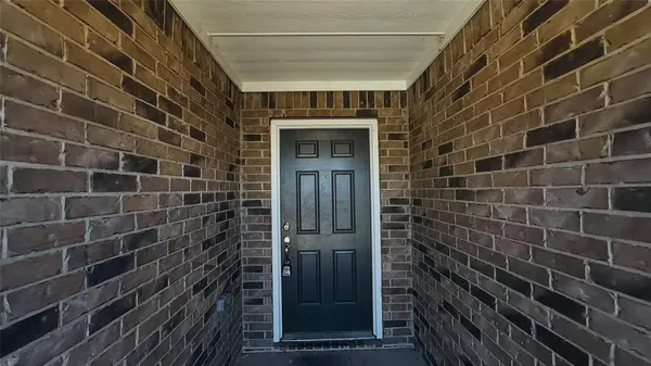 $2,200 | 2037 Delta Downs Drive, Seagoville, TX 75159