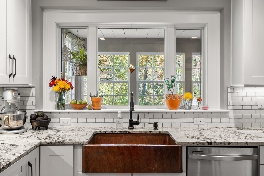 394 North Road Sudbury, MA 01776 - Photo 3 of 27 Gallery Image 3