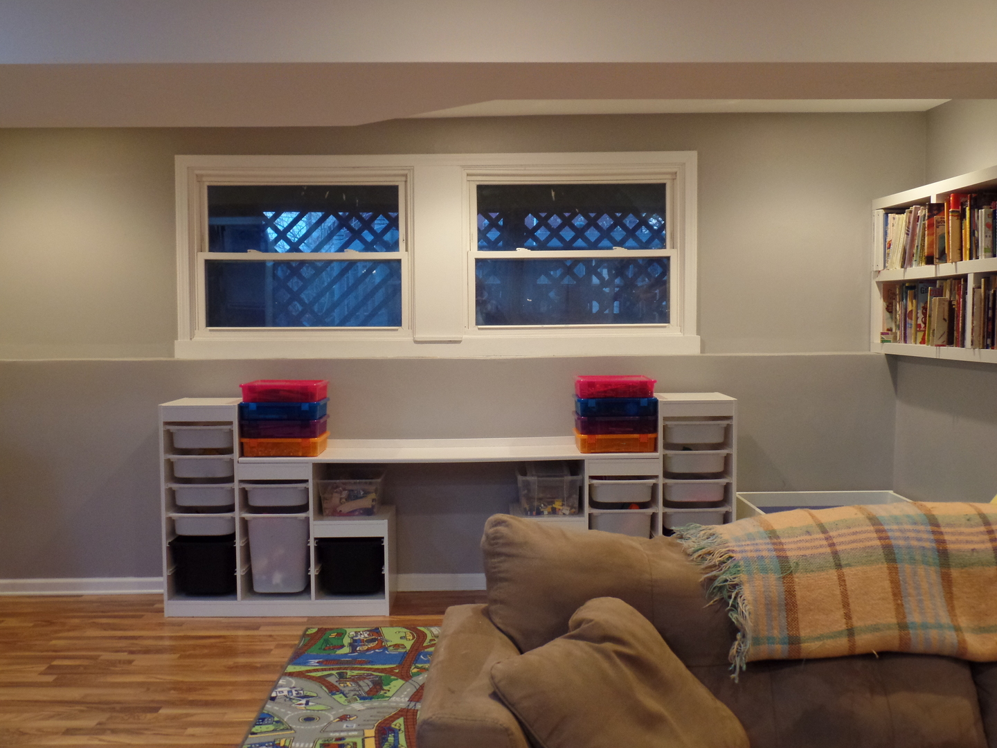 484 Rockhurst Road Bolingbrook, IL 60440 - Photo 24 of 34 a living room with furniture and a couch