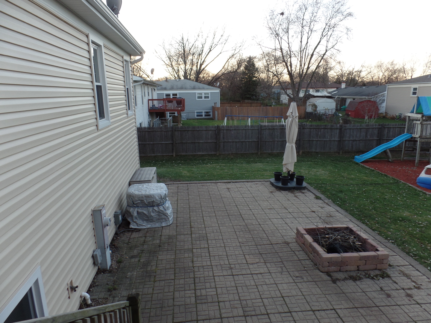484 Rockhurst Road Bolingbrook, IL 60440 - Photo 32 of 34 a view of a backyard