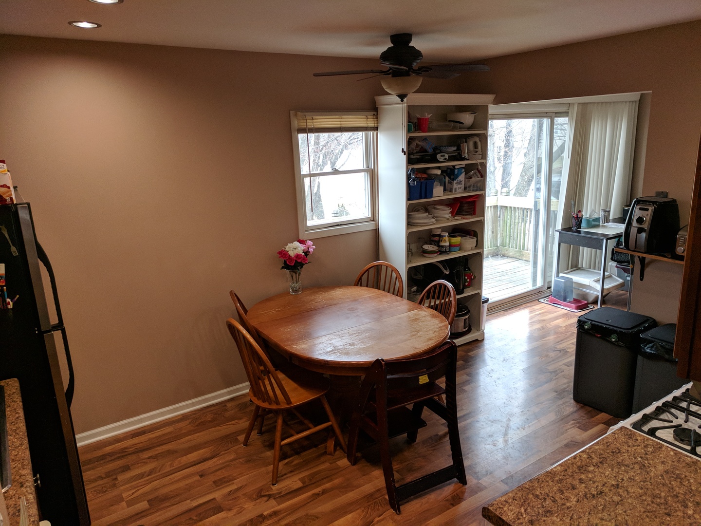 484 Rockhurst Road Bolingbrook, IL 60440 - Photo 8 of 34 a dining room with furniture and window
