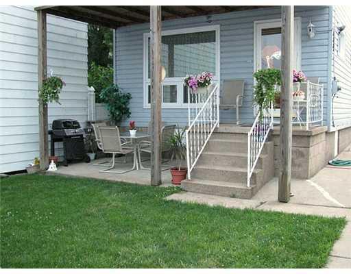 1014 11th Street McKees Rocks, PA 15136 - Photo 18 of 18 Patio/Deck.