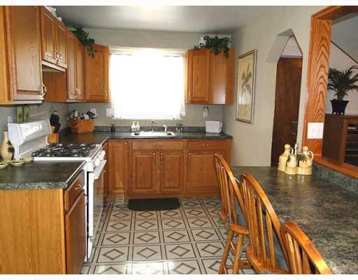 1014 11th Street McKees Rocks, PA 15136 - Photo 6 of 18 Kitchen.