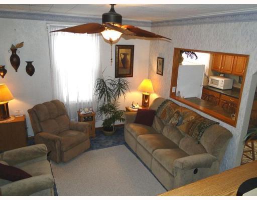 1014 11th Street McKees Rocks, PA 15136 - Photo 8 of 18 Living Room.