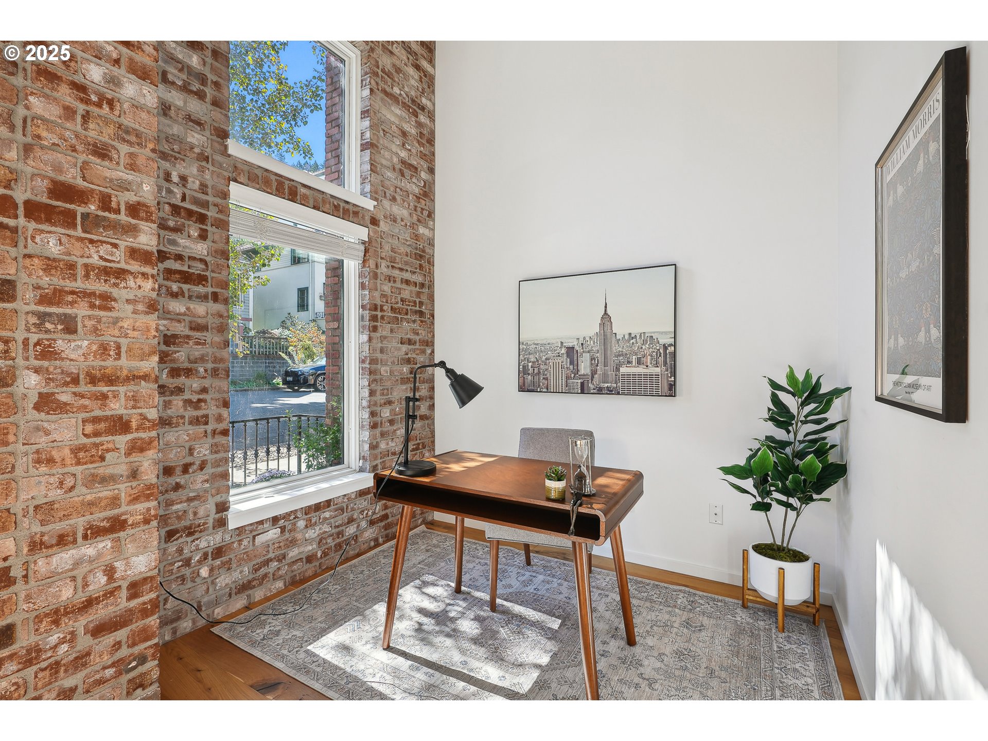 109 Southwest Gibbs Street Portland, OR 97239 - Photo 13 of 46 Gallery Image 13