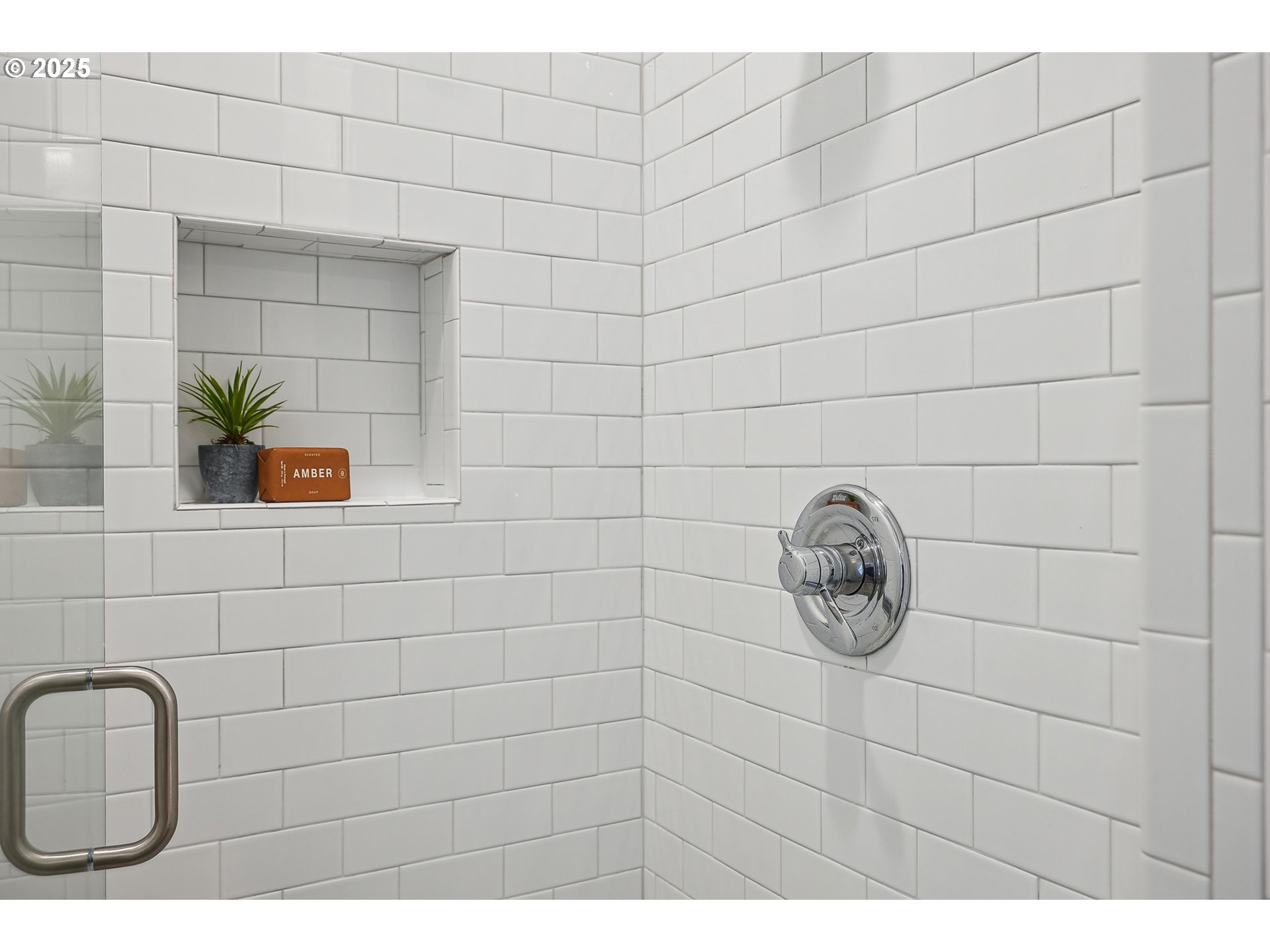 109 Southwest Gibbs Street Portland, OR 97239 - Photo 37 of 46 Gallery Image 37