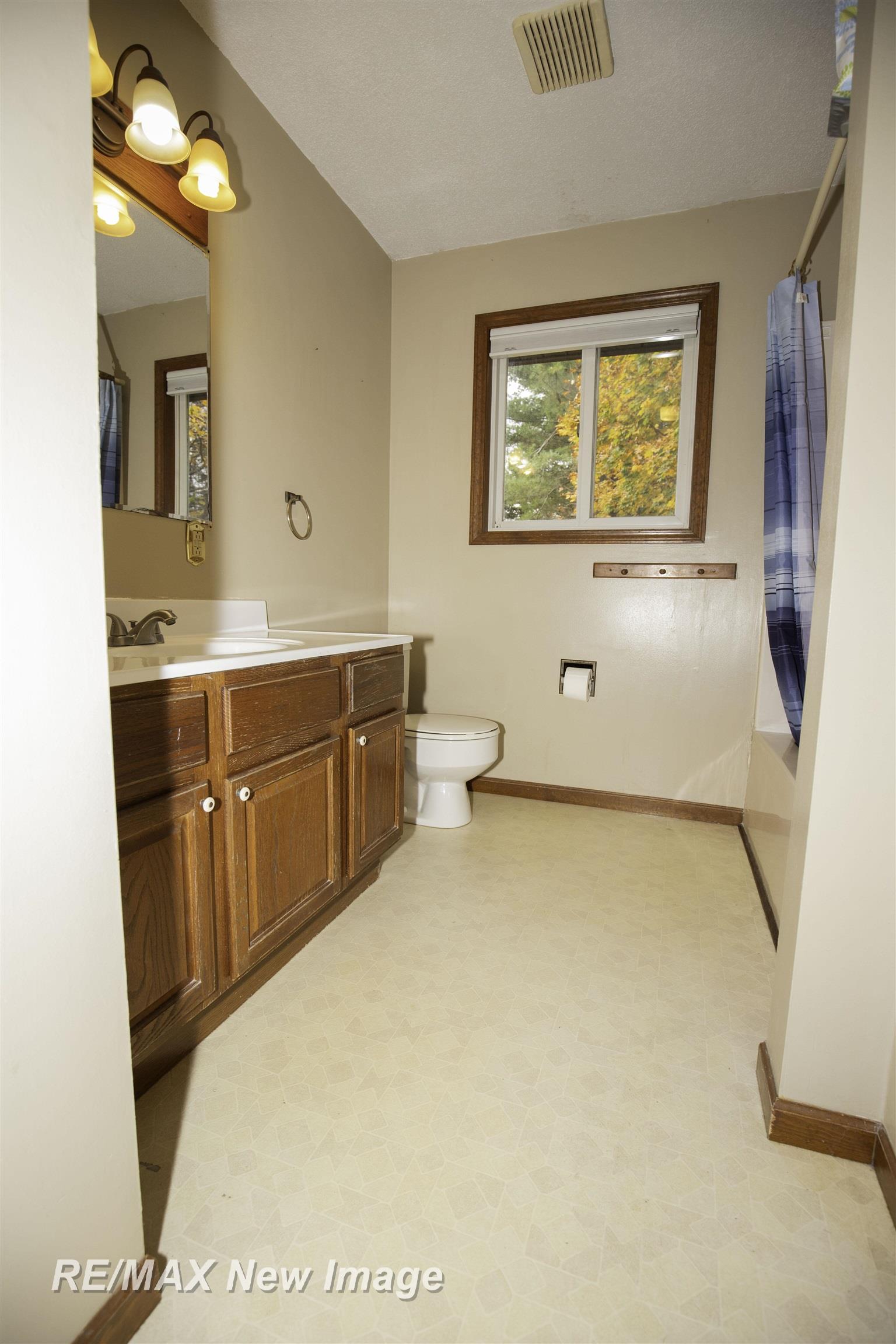15902 South Hemlock Road Oakley, MI 48649 - Photo 18 of 29 50126481-17.JPG