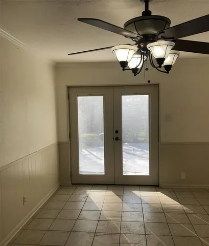 $2,000 | 124 East Vilbig Street, Irving, TX 75060