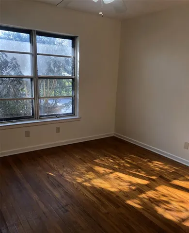 $2,000 | 124 East Vilbig Street, Irving, TX 75060